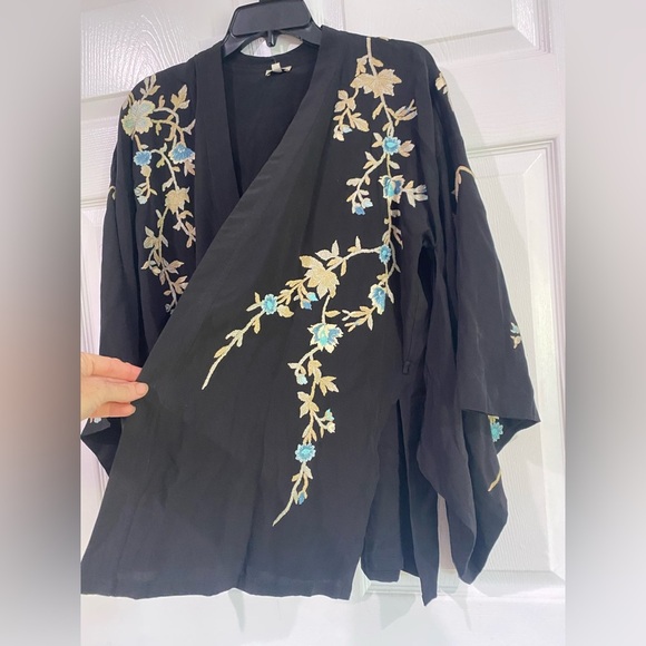 Talitha Kimono 3/4 Sleeve Silk Embroidered Floral Black Small Western Indian - Picture 2 of 15